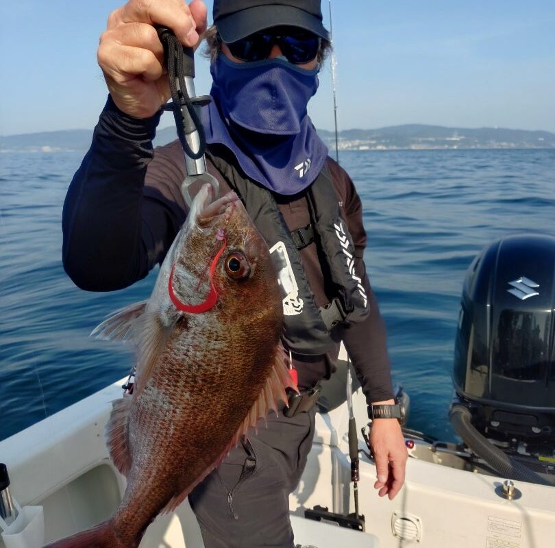 鯛ラバチャーター1日便3名様の釣果です
