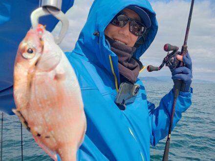 2024年3月7日鯛ラバ乗合1日便1名様+船長の釣果です