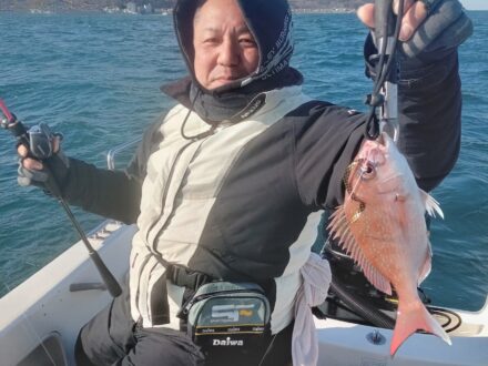 1月11日鯛ラバ、ちょっとジギングチャーター1日便4名様の釣果です
